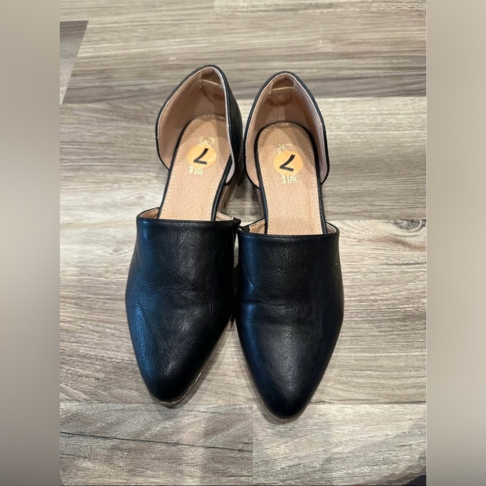 Catherine Malandrino Black Leather Flats